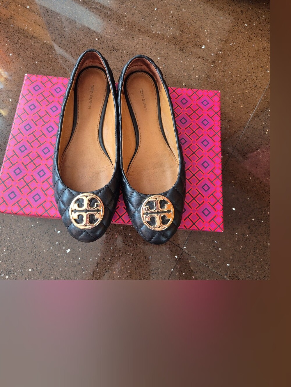 Tory Burch Black Quilted Leather Logo Cap-Toe Flats - Picture 4 of 7